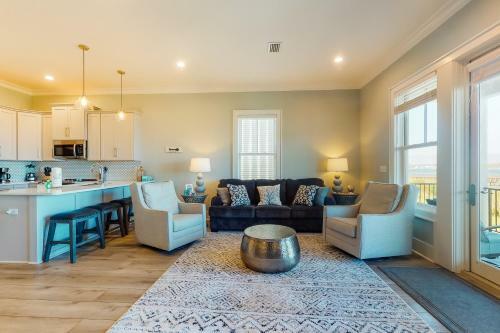 West Side Cottage #q - Coastal Casa