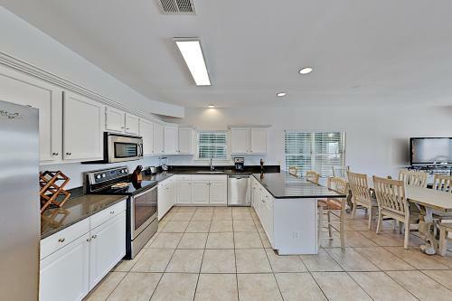 1387 W Lagoon Ave Home