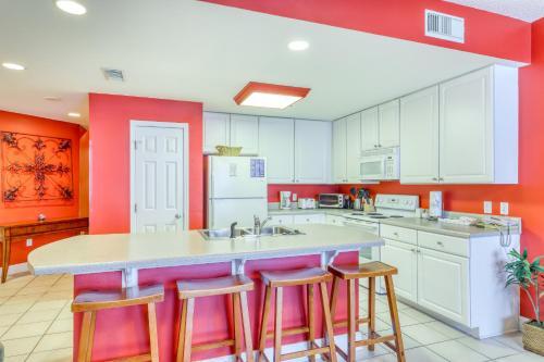 Lighthouse Condominiums III