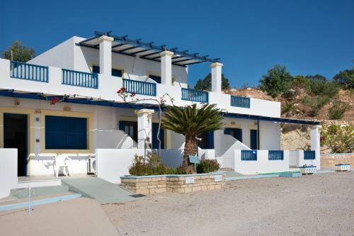 Aparthotel B & N Melas Studios