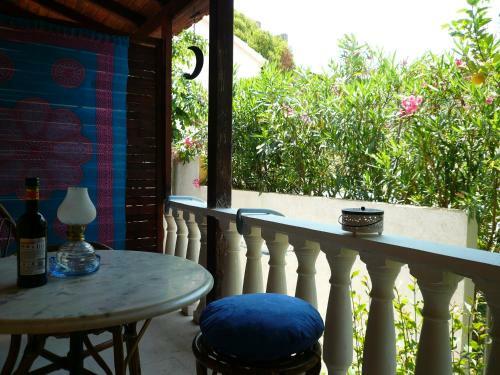 Athina Apartments