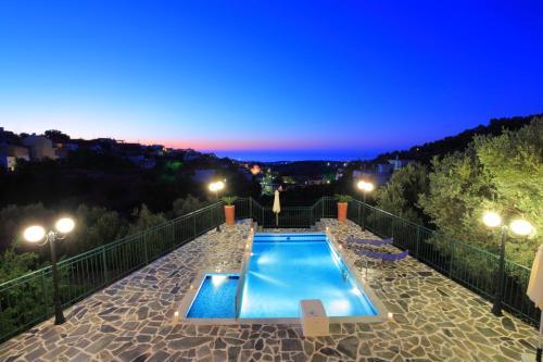 Themis Villa