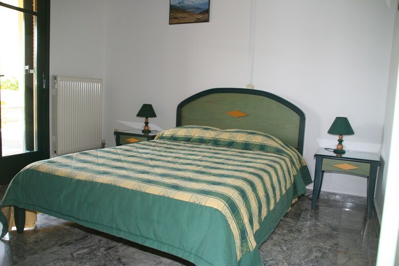 Stratos Villas