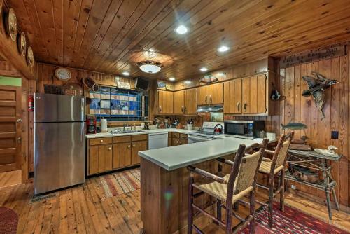 Spacious Waterfront Retreat With Dock And Hot Tub