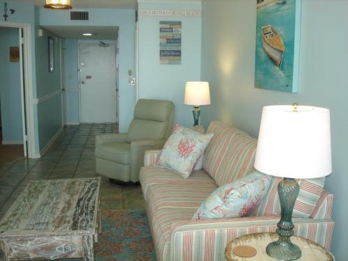 Spectacular Views From 7th Floor For This 1 Bedroom Sleeps 6