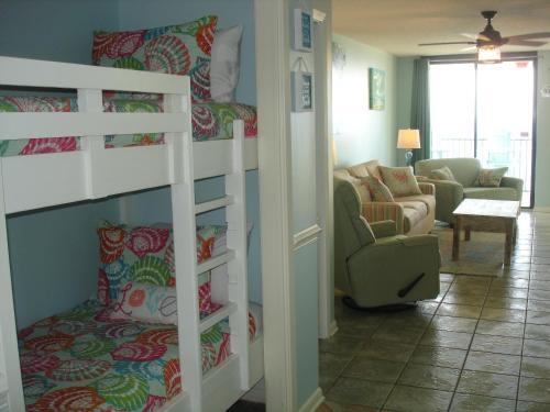 Spectacular Views From 7th Floor For This 1 Bedroom Sleeps 6