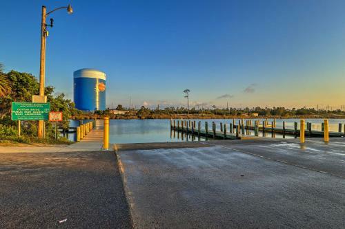 Orange Beach Family Duplex - 5 Min To Local Beach!