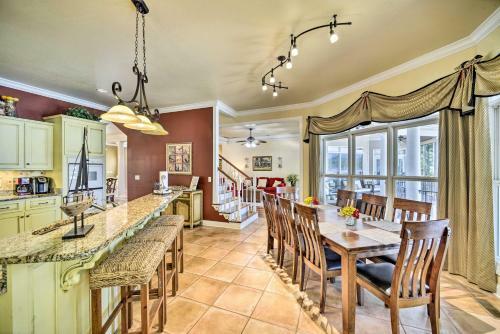 Luxe Lakefront Scottsboro Home With Boat Slip And Pool!
