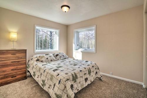 Peaceful Mountain-view Home - Walk To Kenai Lake!