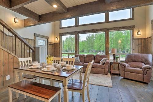 Modern Palmer Cabin With Lazy Mtn View, 2 Mi To River
