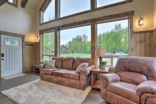 Modern Palmer Cabin With Lazy Mtn View, 2 Mi To River
