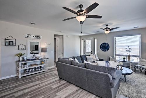 Luxe 2020 Home With Ohv Access, 5 Mi To Lake Mohave!