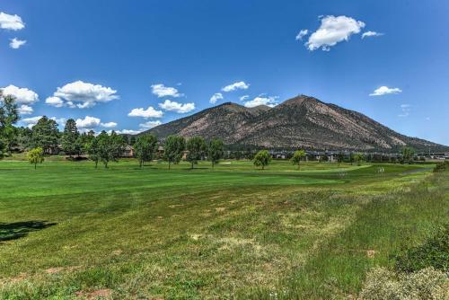 Upscale Flagstaff House With Hot Tub, Deck And Mtn Views!
