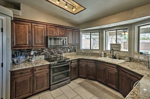 Home With Pool, Mtn Views Less Than 1mi To Lake Access