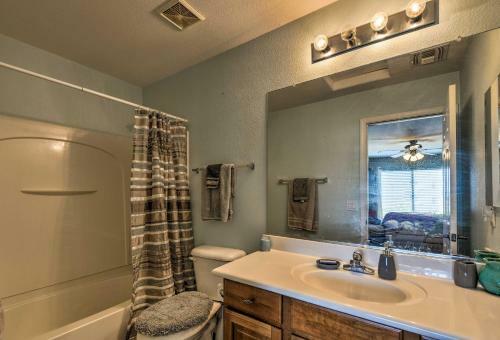 Luxury Maricopa Retreat With Private Pool And Patio!