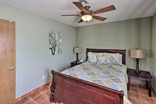 Zen Desert Oasis With Lake View, 1 Mi To Beach!