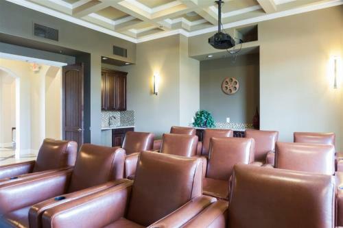 1367 S Country Club Dr #1204, Mesa
