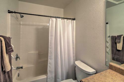 Peaceful Fort Mohave Home 6 Miles Colorado River!