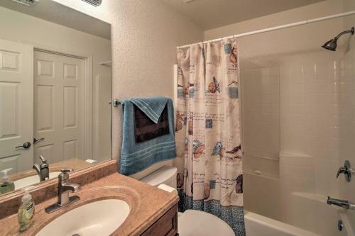 Peaceful Fort Mohave Home 6 Miles Colorado River!
