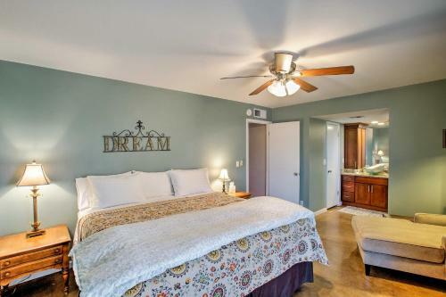 Apartamento Golf Escape With Patio, Pool Access And Entertainment!