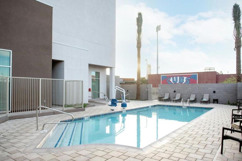 Hotel Courtyard By Marriott Mesa At Wrigleyville West