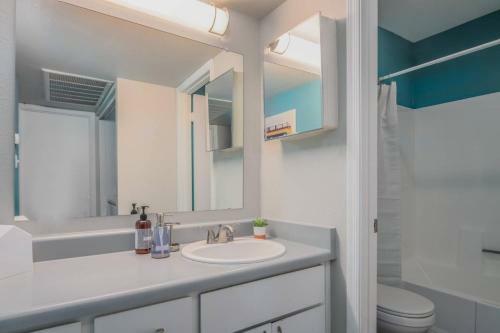 Apartamento 1br Apt In North Phoenix With Pool By Wanderjaunt