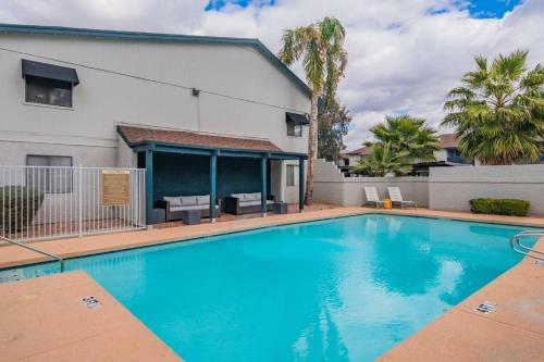 Apartamento 1br Apt In North Phoenix With Pool By Wanderjaunt