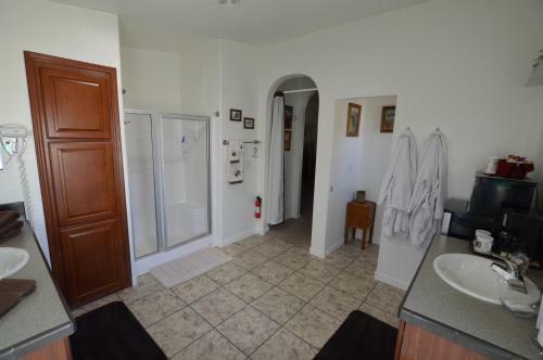 The Bear's Den B&B