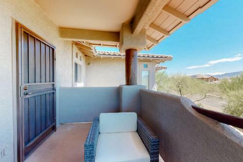 Catalina Mountain Views #212
