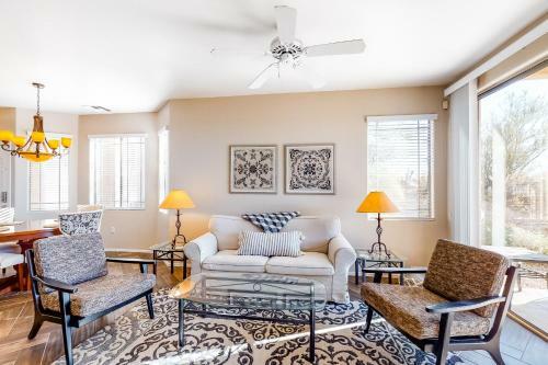Vistoso Condo #218c