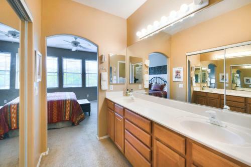 Vistoso Condo #218c