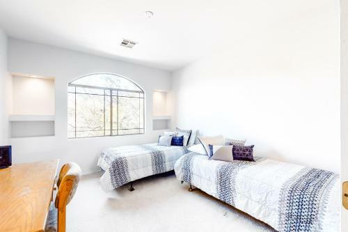 Vistoso Condo #218c
