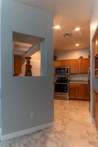 Sunset Sanctuary 3br By Casago