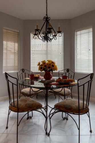 Sunset Sanctuary 3br By Casago