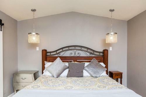 Everett Street Retreat