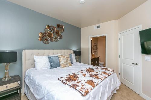 Apartamento Upscale Complex - King Beds - View Of Resort Style Pool With Parking