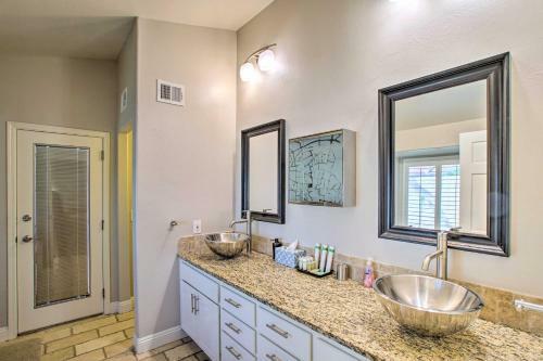 Trendy Phoenix Home With Pool - Walk To Lookout Mtn!