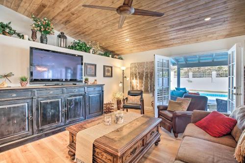 Quiet Desert Refuge With Mtn Views - Walk To Trails!