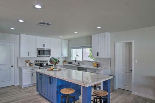 Spacious And Modern Home Less Than 6 Mi To Lookout Mountain!