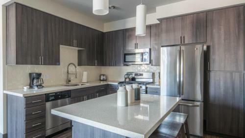 Apartamento Wanderjaunt - Chic Central Phoenix Apts