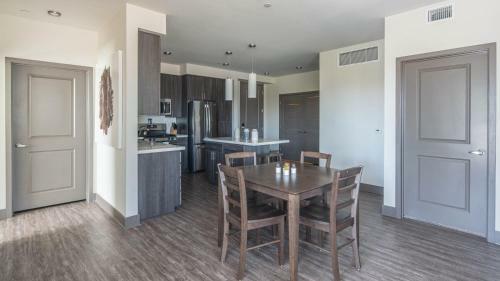 Apartamento Wanderjaunt - Chic Central Phoenix Apts