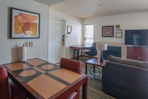 Wanderjaunt - North Phoenix Apartments