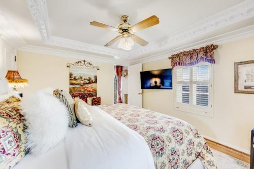 Phoenix Manor