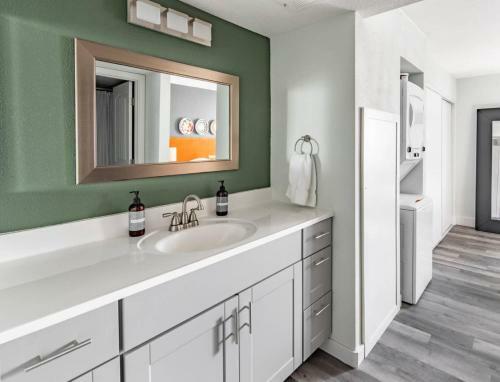 Apartamento Wanderjaunt - Camelback East Apts