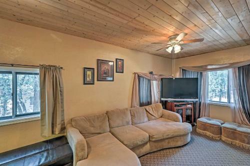 Cozy Lakeside Escape With Deck 4 Mi To Rainbow Lake