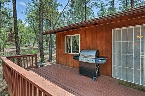Cozy Lakeside Escape With Deck 4 Mi To Rainbow Lake