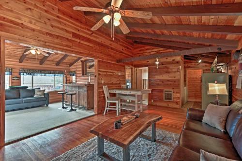 Lakeside Log Cabin With Deck Less Than 2 Mi To Rainbow Lake!