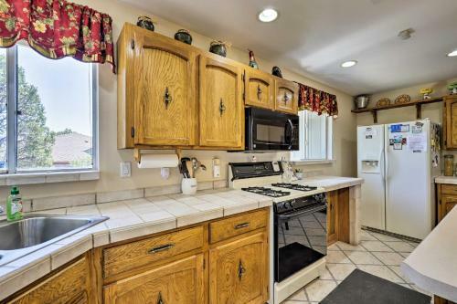 Charming Home About 3 Mi To Prescott Natl Forest!