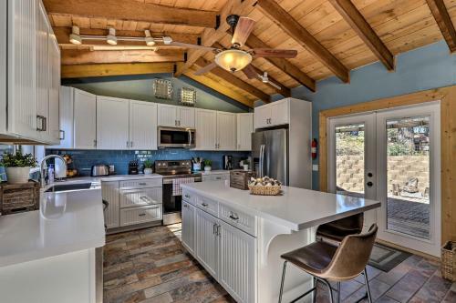 Prescott Cabin With Deck And Mtn Views 4 Mi Downtown!