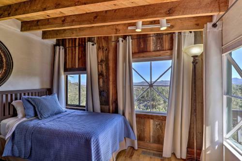 Prescott Cabin With Deck And Mtn Views 4 Mi Downtown!